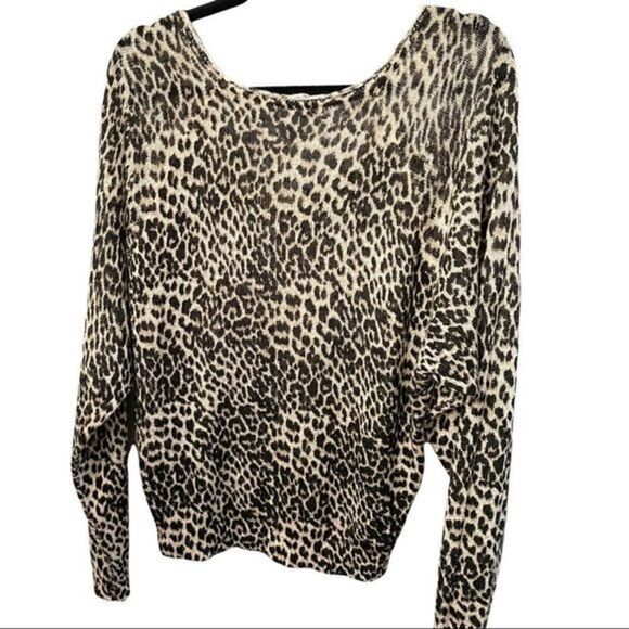 By Together Collection Leopard Print V neck Size Small - Picture 2 of 7